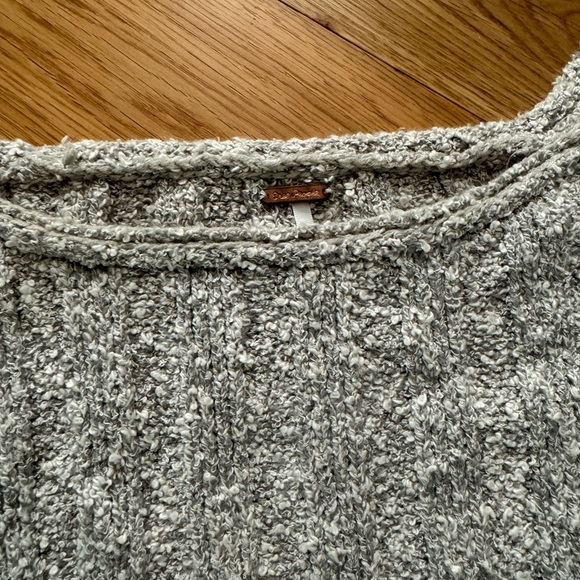 Free People Oversized Sweater - Picture 5 of 5